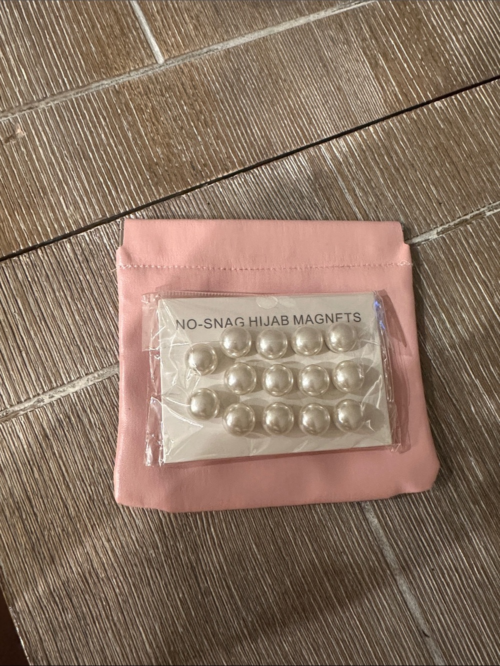 14 PCS No-Snag Hijab/Veil Weight Magnets - Pearl White (Set)